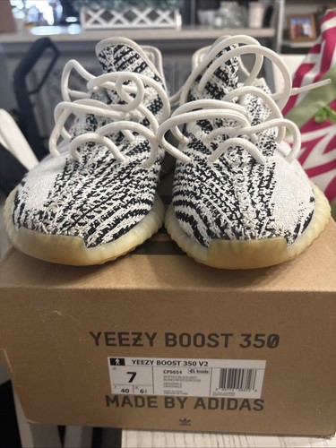Taglia adidas yeezy boost - taglia,